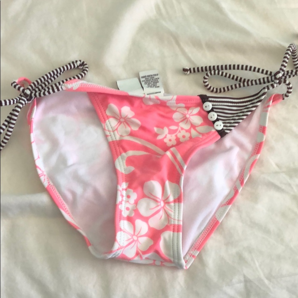Bikini bottoms